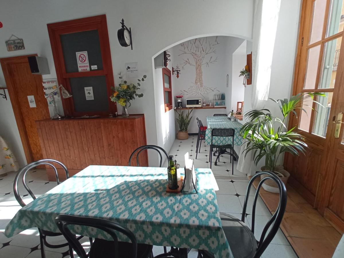 Hostal Ca'N Tiu Alaro Luaran gambar