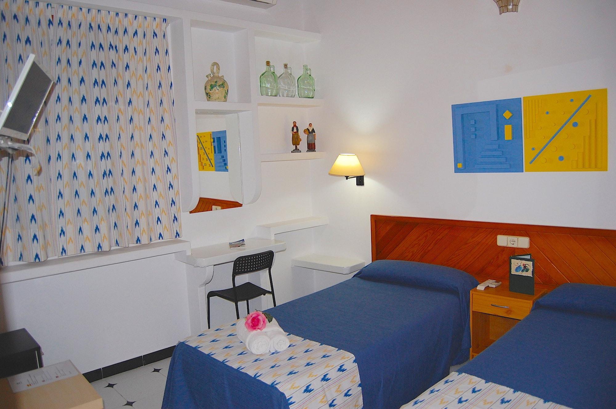 Hostal Ca'N Tiu Alaro Luaran gambar