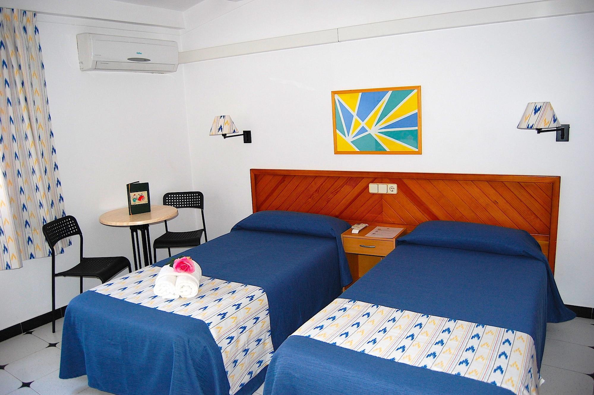 Hostal Ca'N Tiu Alaro Luaran gambar