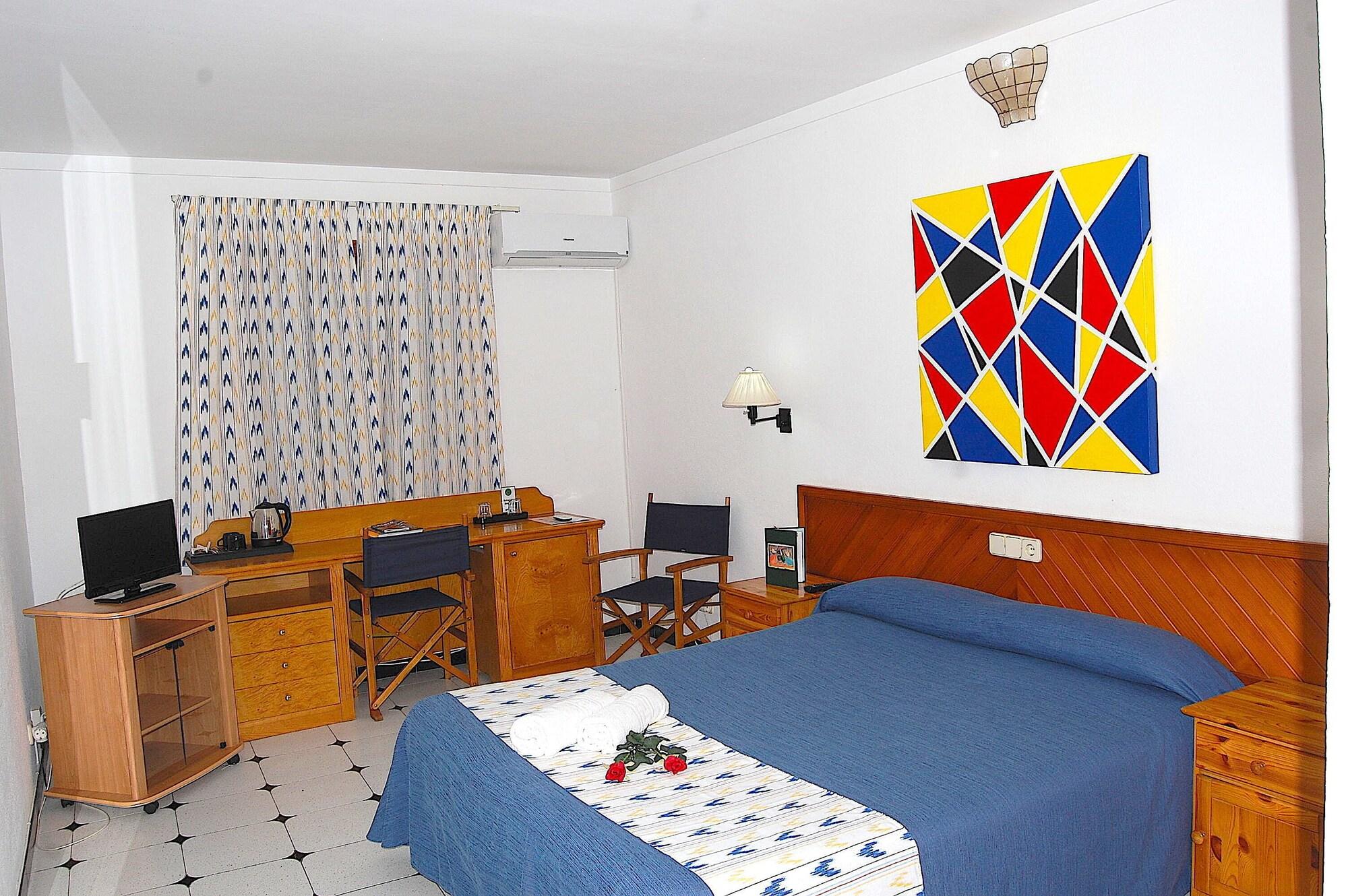 Hostal Ca'N Tiu Alaro Luaran gambar