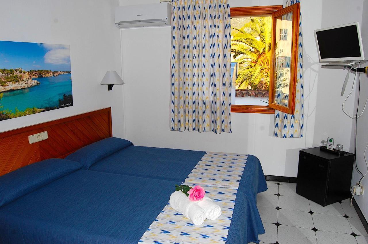 Hostal Ca'N Tiu Alaro Luaran gambar